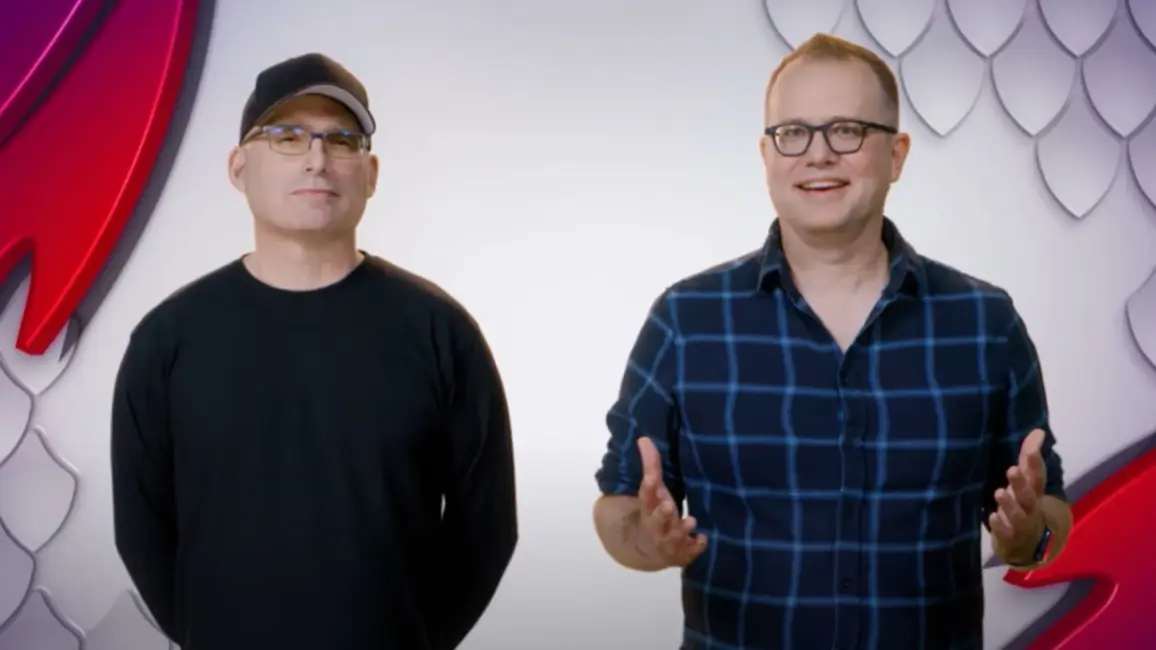 Chris Perkins e Jeremy Crawford, criadores do D&D 5e, posam lado a lado